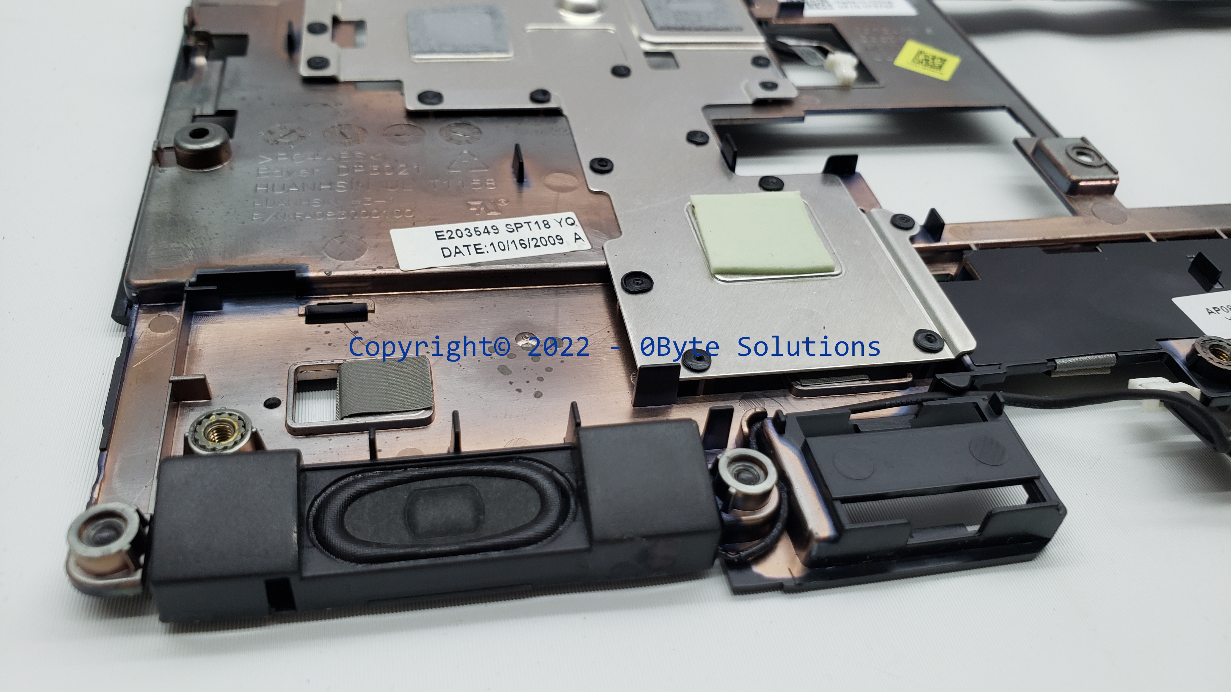 Dell 0T579P Top Cover with Speakers & Power Button