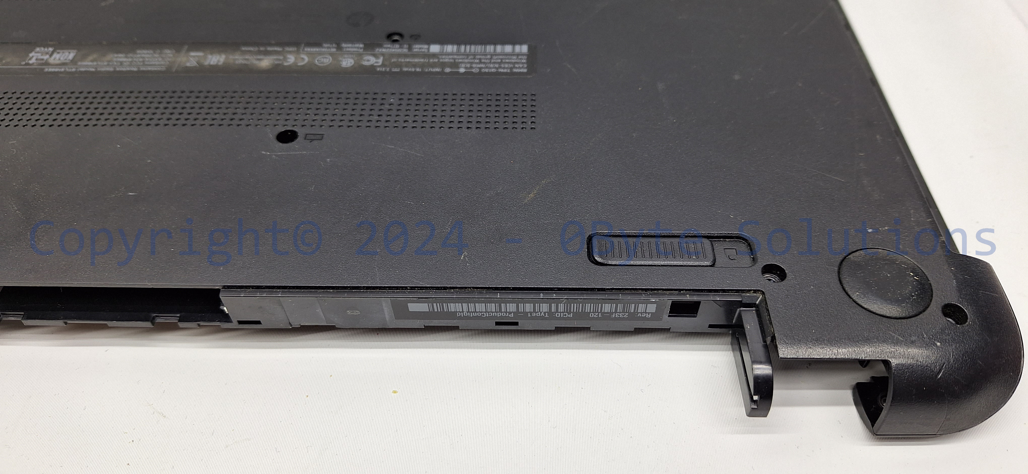 HP EAU9600201A Notebook 15-fxxx Bottom Case (Black) with RAM/WiFi Cover