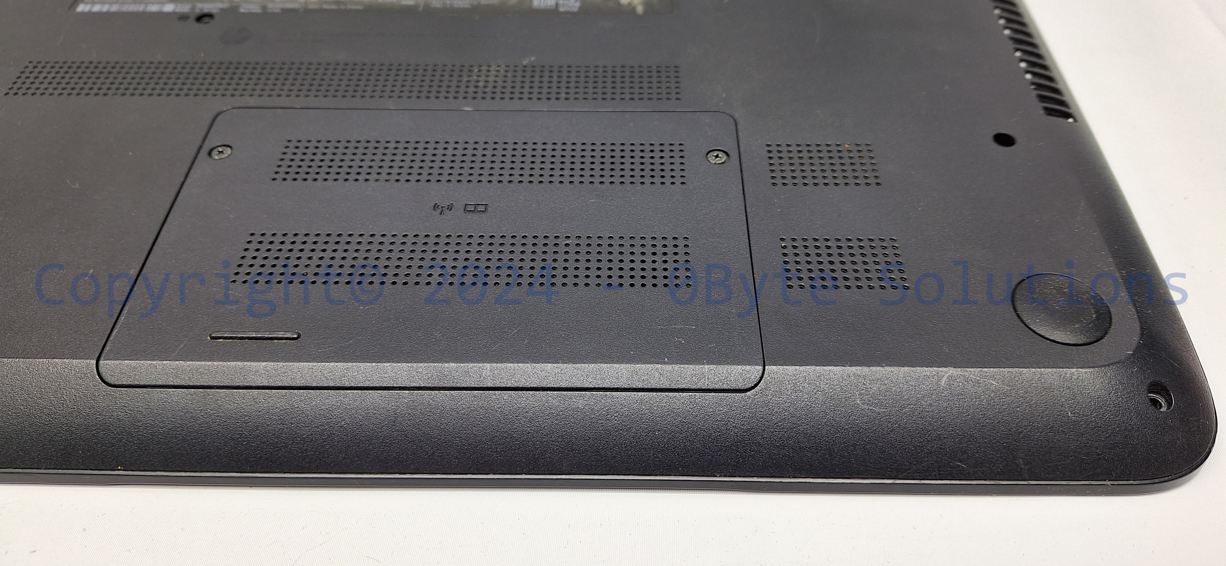 HP EAU9600201A Notebook 15-fxxx Bottom Case (Black) with RAM/WiFi Cover