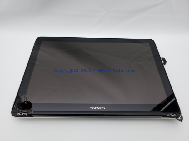 Apple/Chi Mei N133I6-L10 Complete LID/Cover & Screen