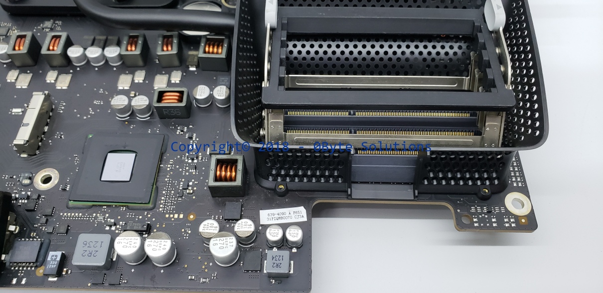 Apple 661-7156 Logic Board, 1GB GDDR5 GRAPHICS RAM with CPU