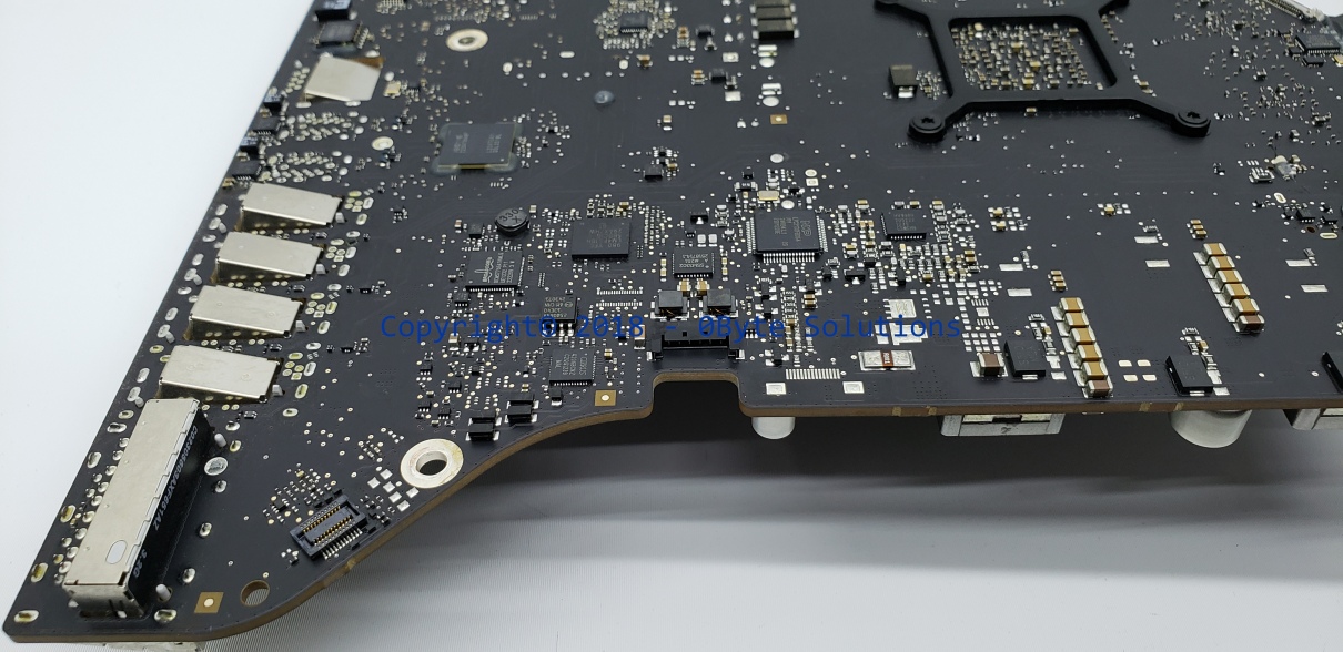 Apple 661-7156 Logic Board, 1GB GDDR5 GRAPHICS RAM with CPU