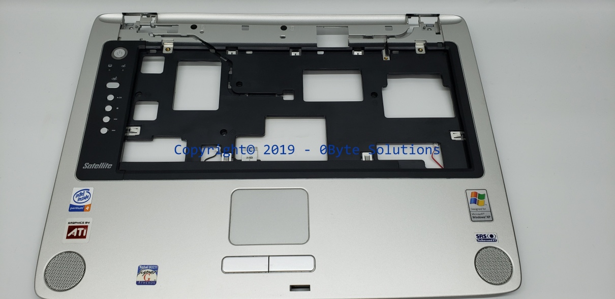 Toshiba K000016190/FACW1012000 Top Cover/Palm Rest with Touchpad & Speakers
