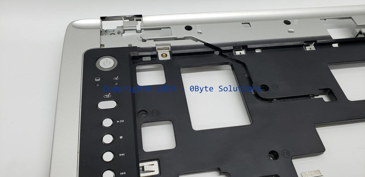 Toshiba K000016190/FACW1012000 Top Cover/Palm Rest with Touchpad & Speakers