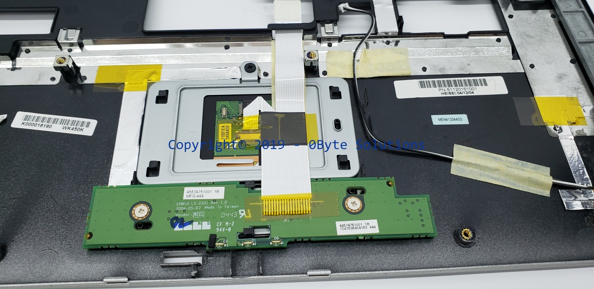 Toshiba K000016190/FACW1012000 Top Cover/Palm Rest with Touchpad & Speakers