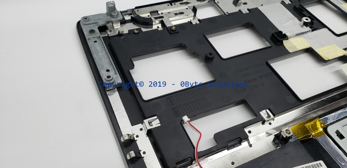 Toshiba K000016190/FACW1012000 Top Cover/Palm Rest with Touchpad & Speakers