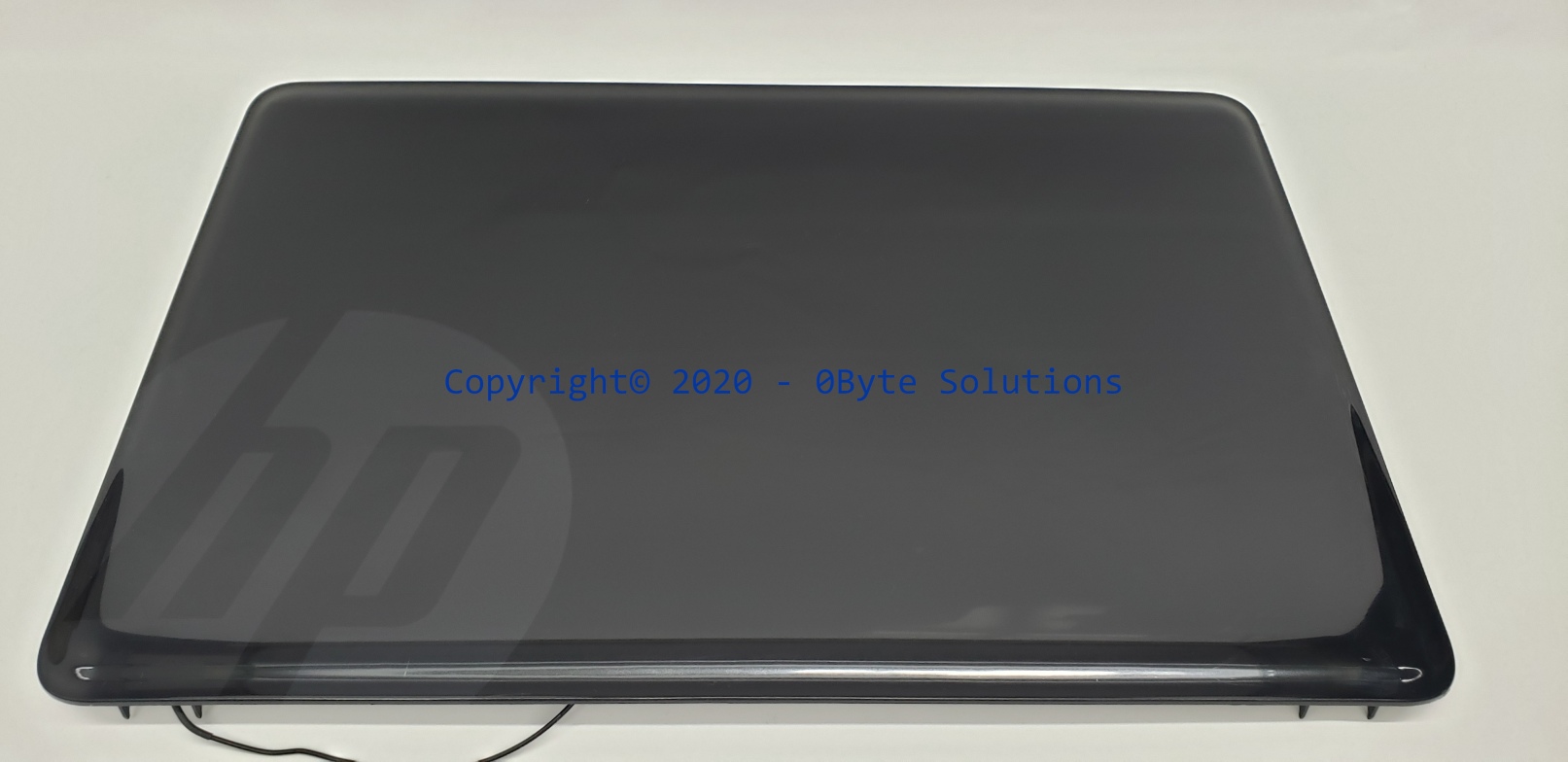 HP 689672-001 / 6070B0617001 Screen Lid with Webcam & WiFi Antennae
