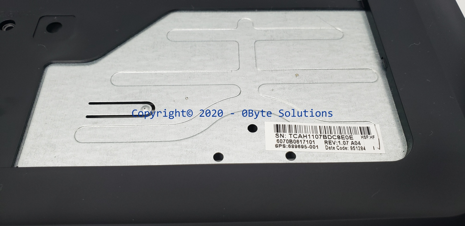 HP 689695-001 Palmrest/Cover with TouchPad & Power Button