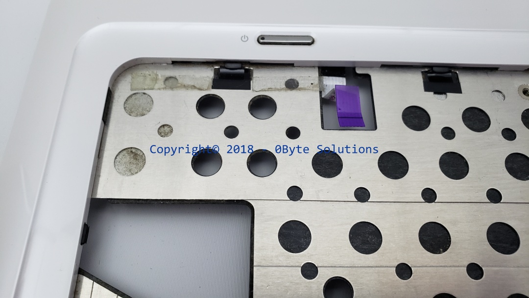 HP Pavilion DV5-2000 6070B0435506 (SPS: 625048-001) Palmrest with Touchpad