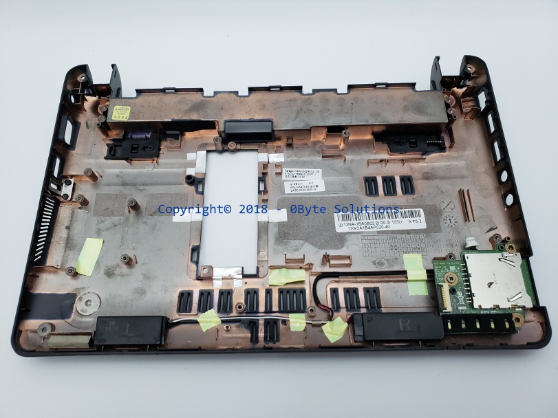 Asus EEE PC 1005HA (P/N: 13NA-1BA0B03) Bottom Case with SD Card Reader & Speakers