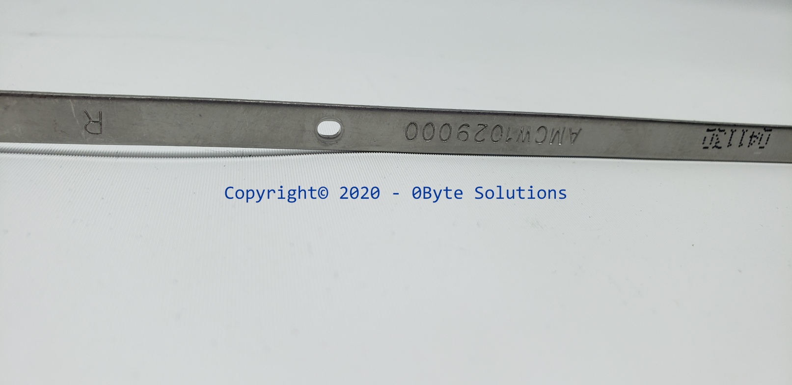 Toshiba AMCW102A000 & AMCW1029000 Screen Hinge Assembly