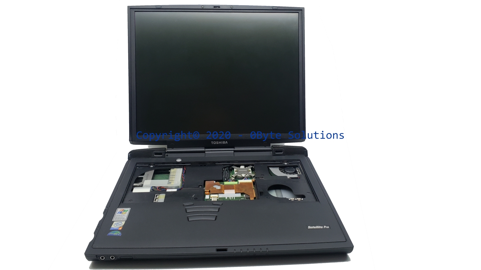 Toshiba Satellite Pro 6100 (PS610U-046T97) Notebook with CPU