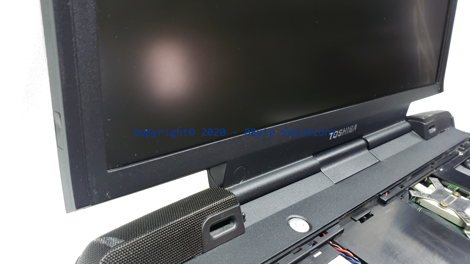 Toshiba Satellite Pro 6100 (PS610U-046T97) Notebook with CPU