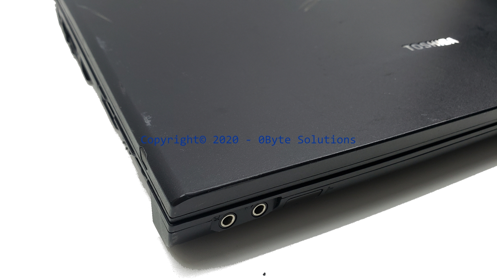 Toshiba Satellite Pro 6100 (PS610U-046T97) Notebook with CPU