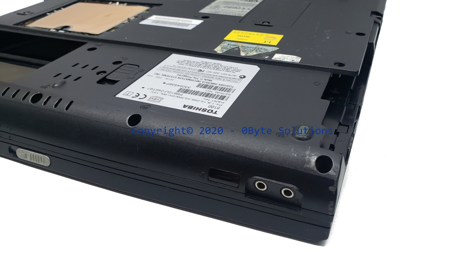 Toshiba Satellite Pro 6100 (PS610U-046T97) Notebook with CPU