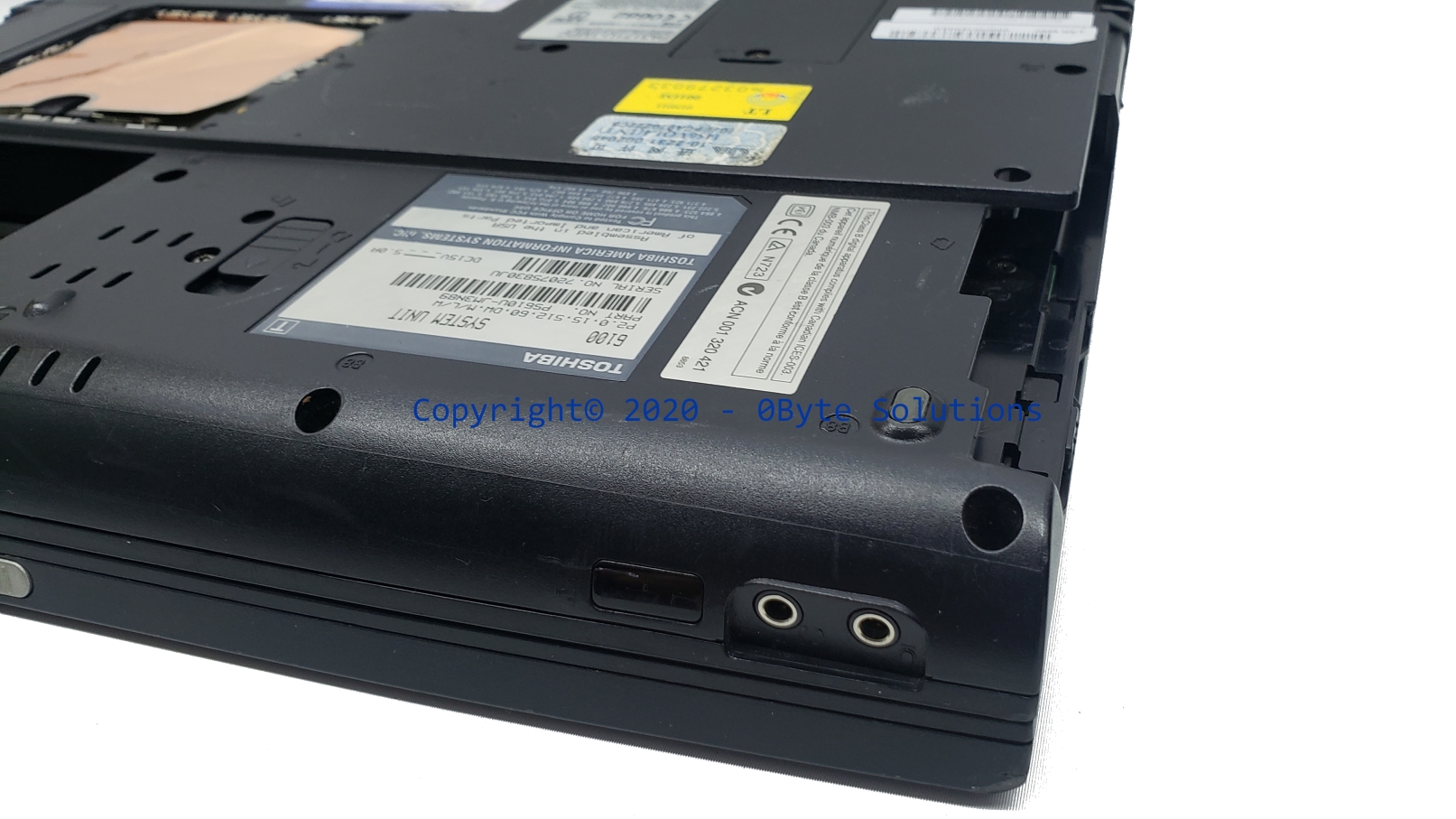 Toshiba Satellite Pro 6100 (PS610U-JM3N89) Notebook with CPU