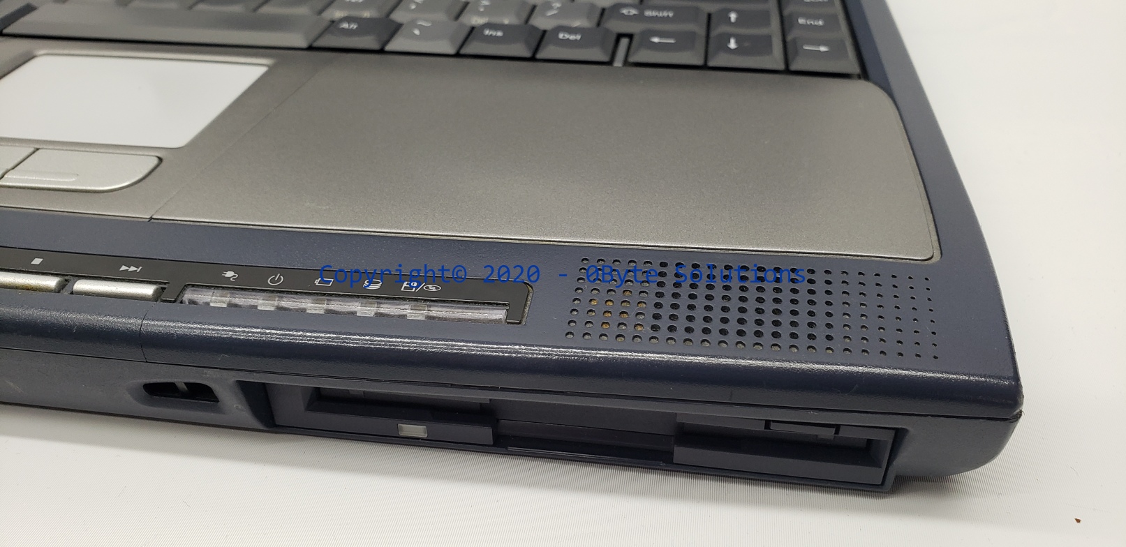 VINTAGE Toshiba Satellite 1805-S204 Notebook with 3½