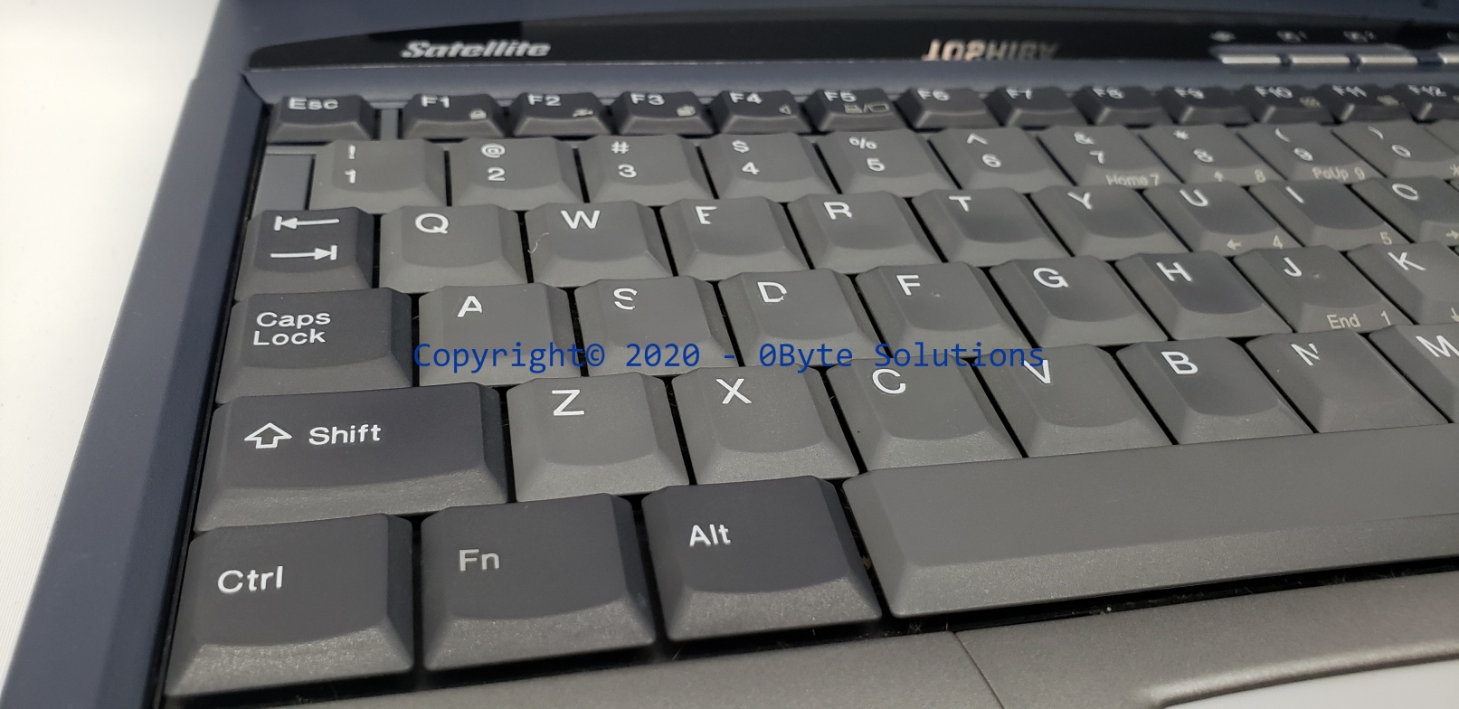 VINTAGE Toshiba Satellite 1805-S204 Notebook with 3½