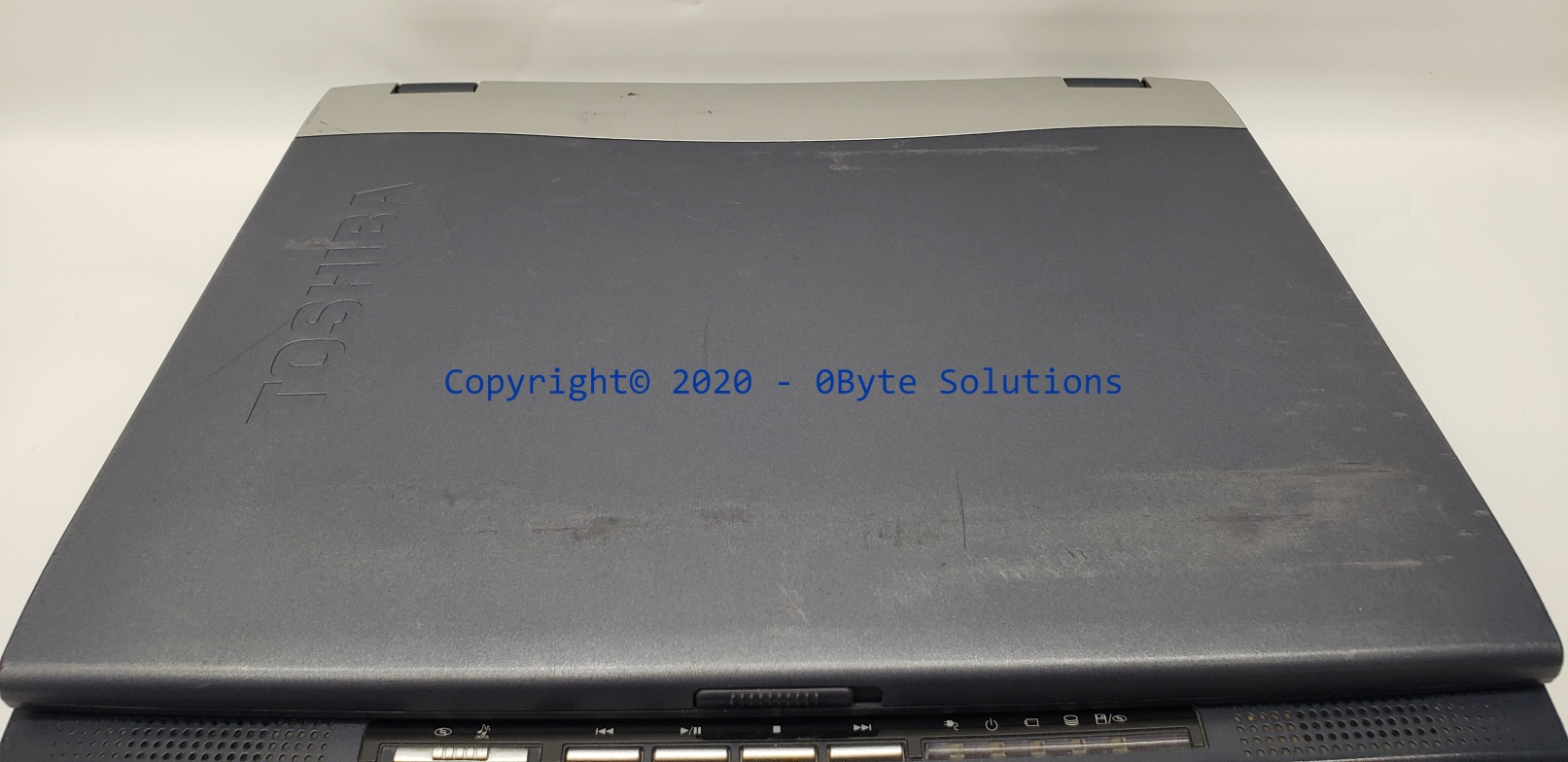 VINTAGE Toshiba Satellite 1805-S204 Notebook with 3½