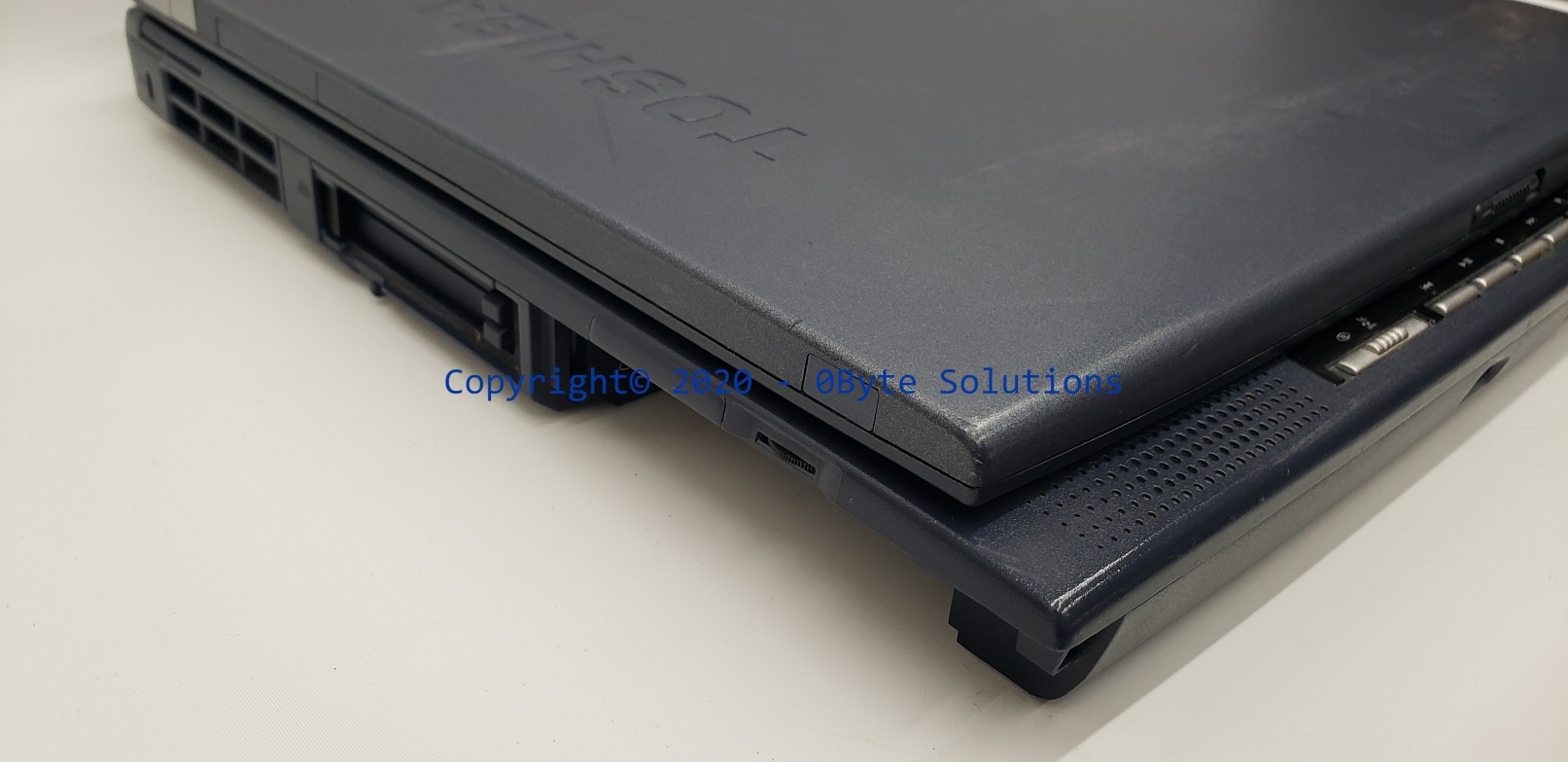 VINTAGE Toshiba Satellite 1805-S204 Notebook with 3½