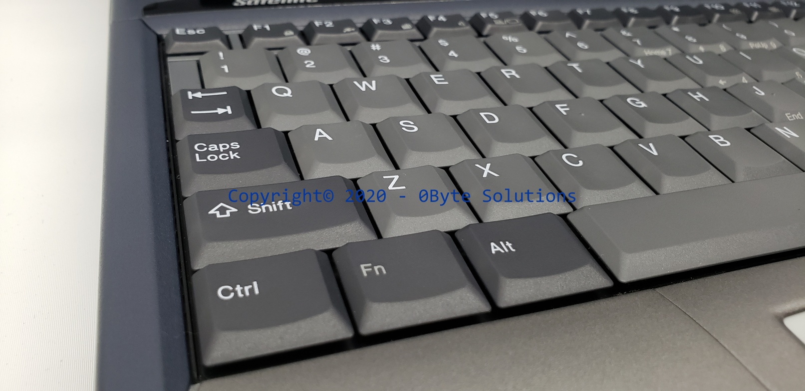 VINTAGE Toshiba Satellite 1805-S204 Notebook with 32GB SSD, 3½