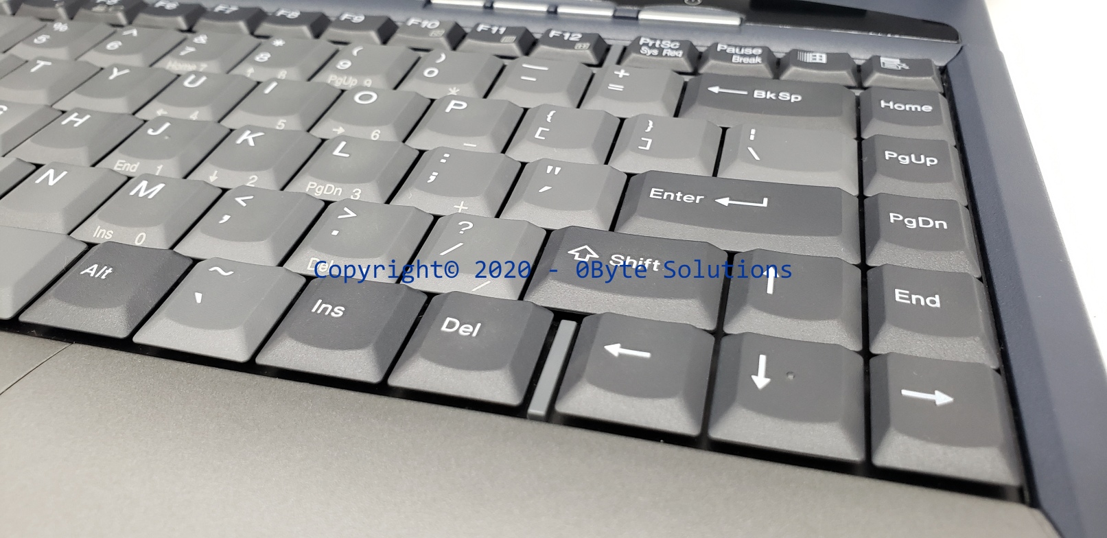 VINTAGE Toshiba Satellite 1805-S204 Notebook with 32GB SSD, 3½