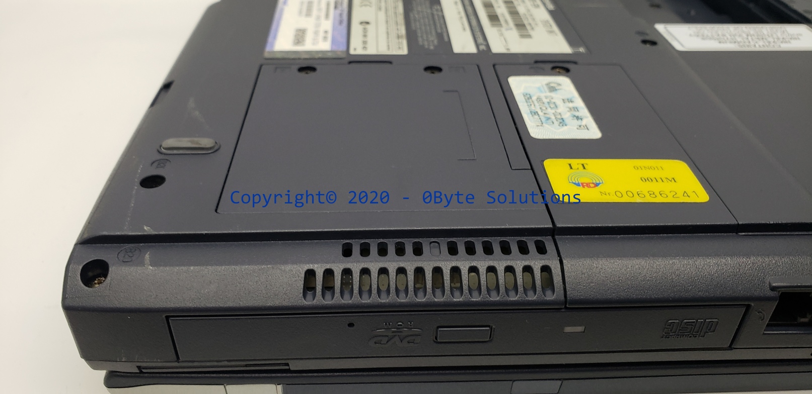 VINTAGE Toshiba Satellite 1805-S204 Notebook with 32GB SSD, 3½