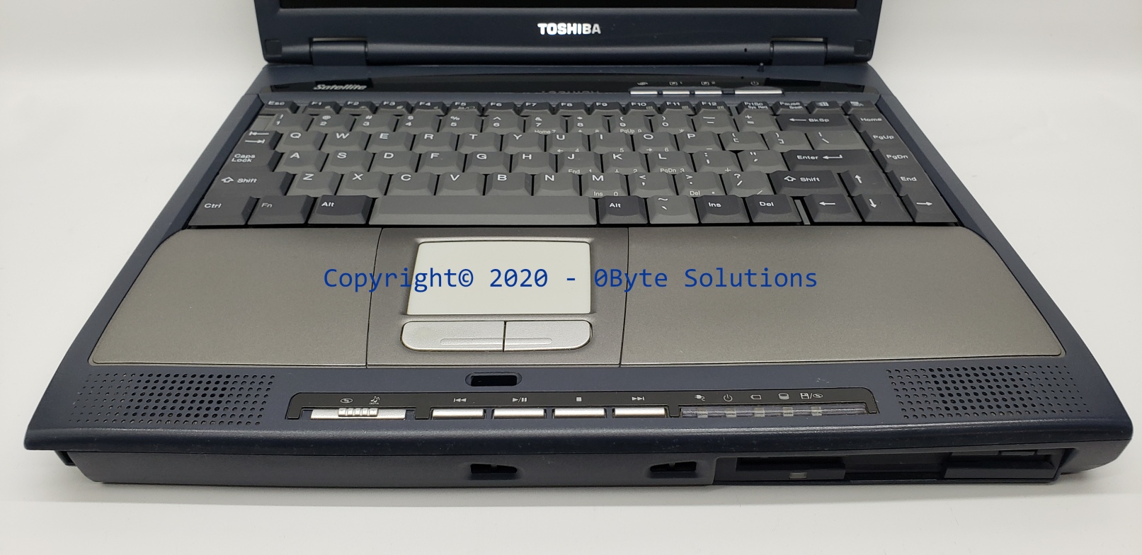 VINTAGE Toshiba Satellite 1805-S254 Notebook with 60GB HD, 3½
