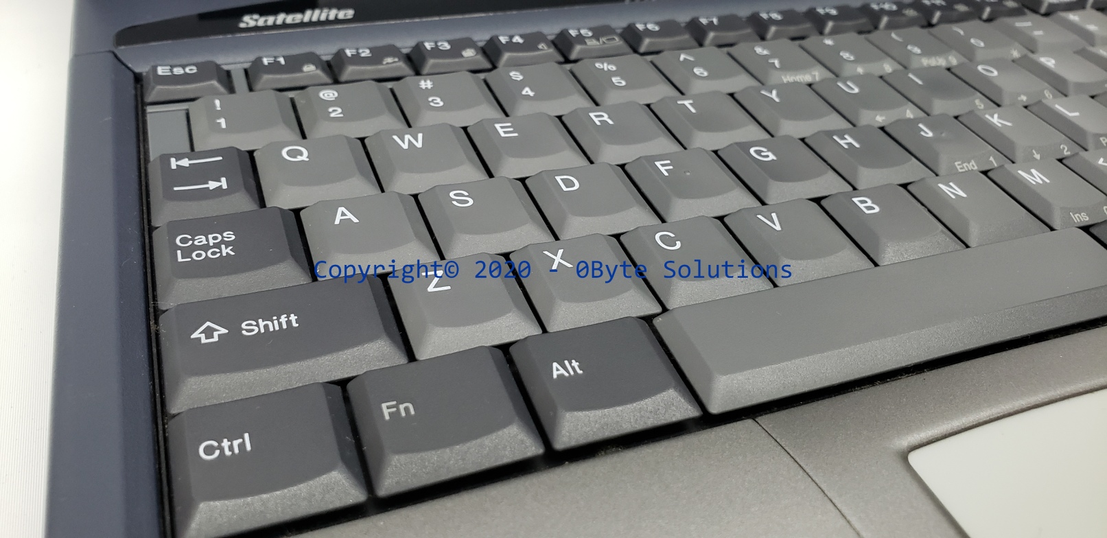 VINTAGE Toshiba Satellite 1805-S254 Notebook with 60GB HD, 3½