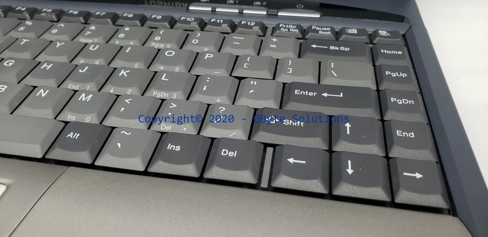 VINTAGE Toshiba Satellite 1805-S254 Notebook with 60GB HD, 3½