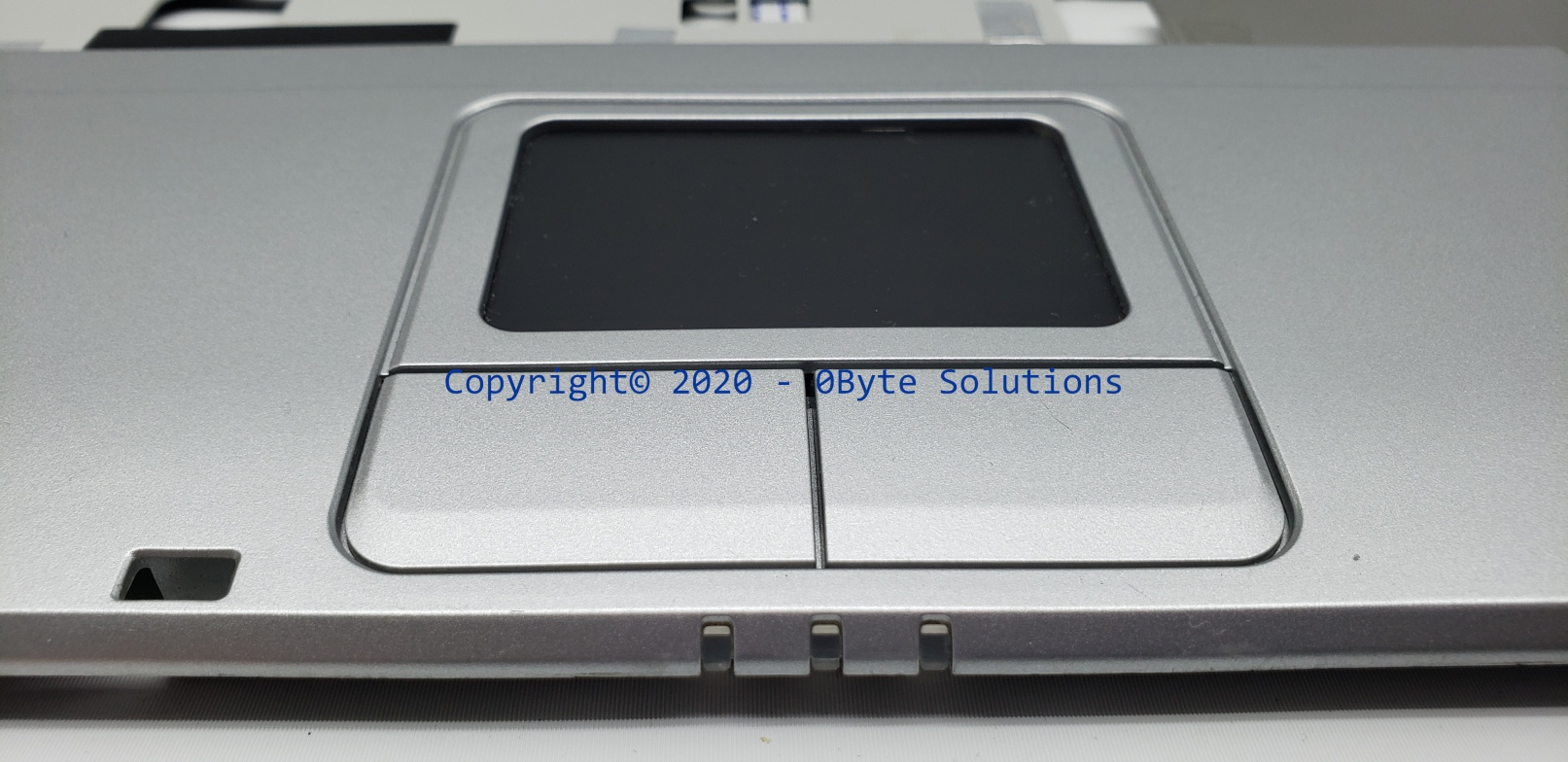 Toshiba EAEW3002018 Palmrest/Cover with TouchPad