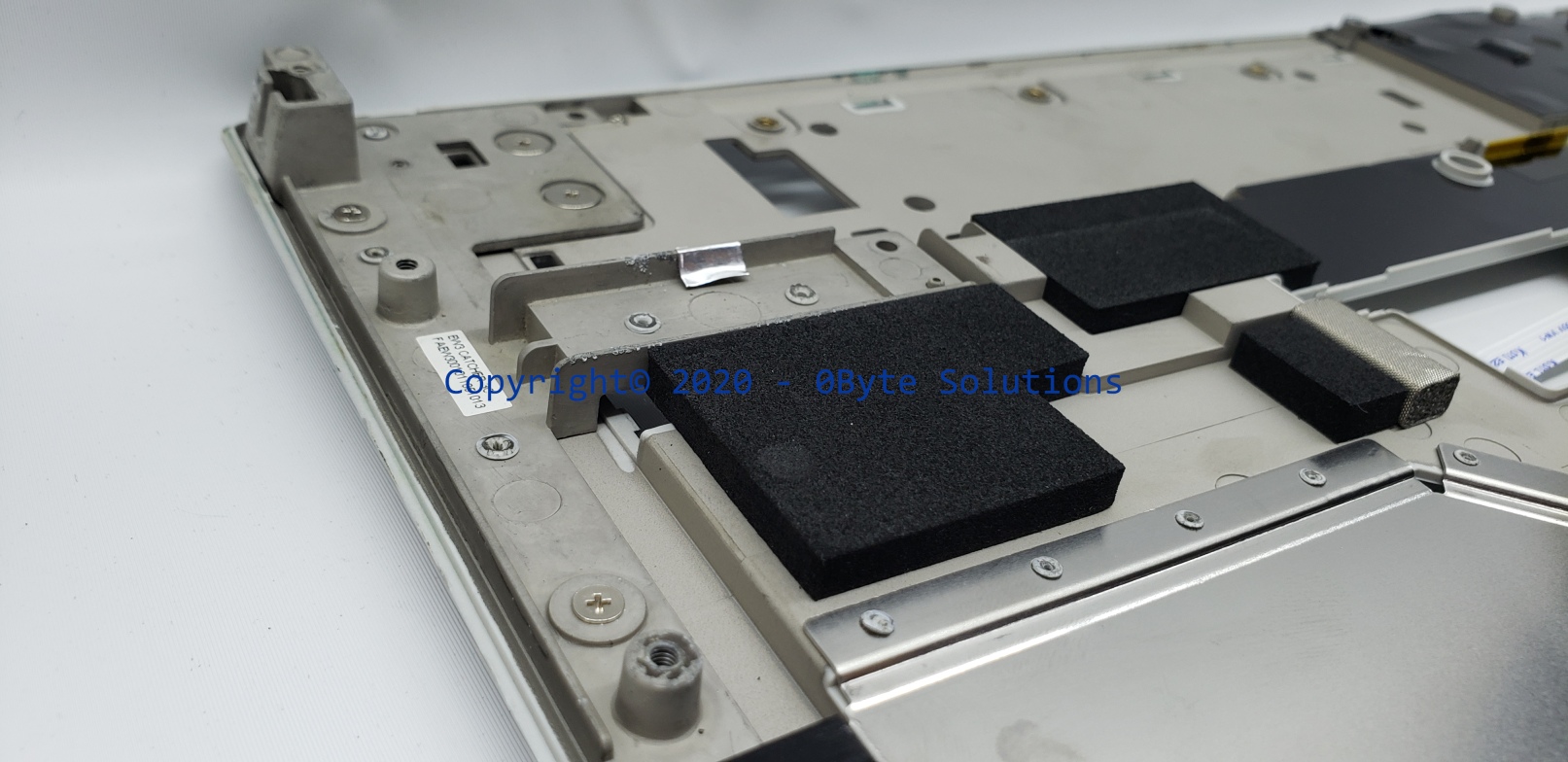 Toshiba EAEW3002018 Palmrest/Cover with TouchPad