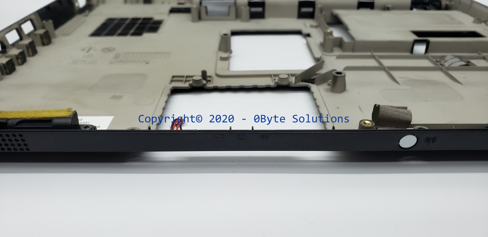 Toshiba 33EW3BA0046 Bottom Case with Speakers