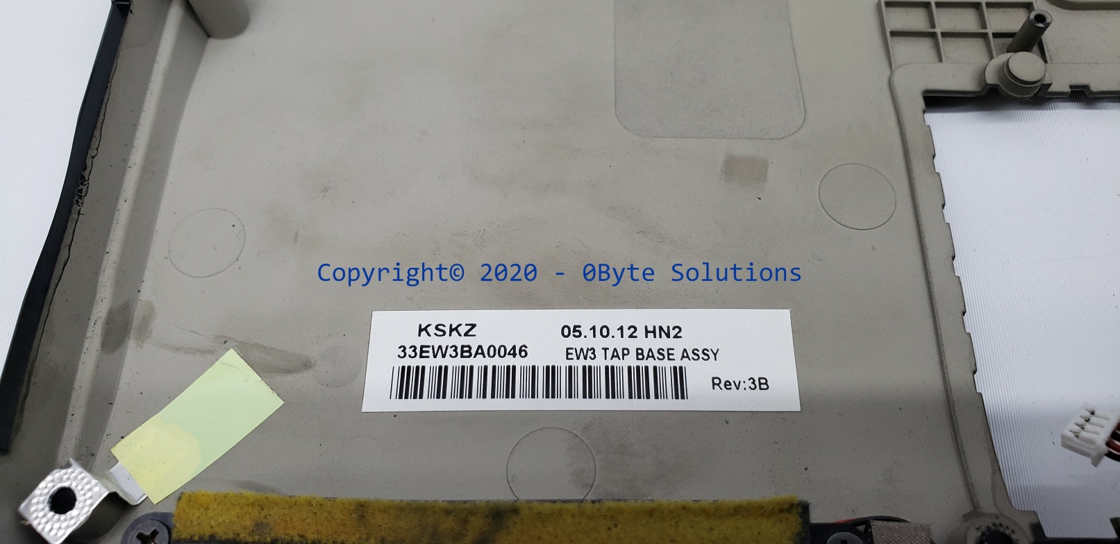 Toshiba 33EW3BA0046 Bottom Case with Speakers