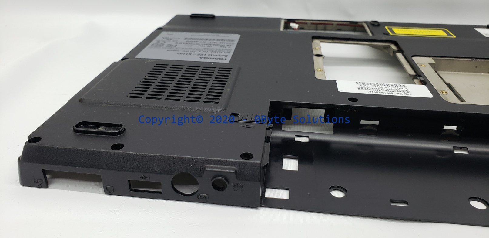 Toshiba 33EW3BA0046 Bottom Case with Speakers