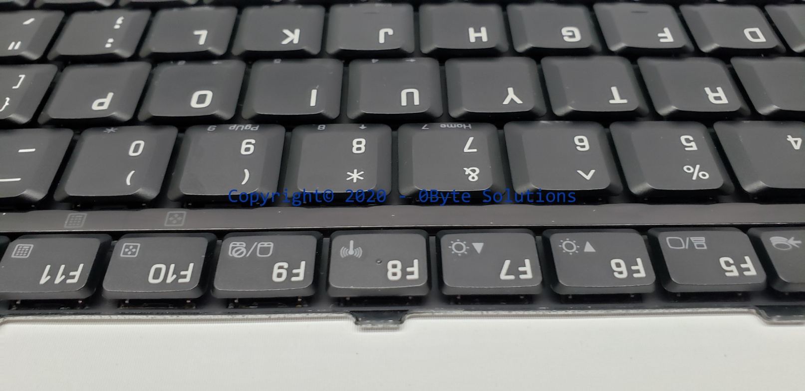 Toshiba K000016050/NSK-T4301/99.N5682.301/PK13CW10100 Rev:A00 Notebook Keyboard