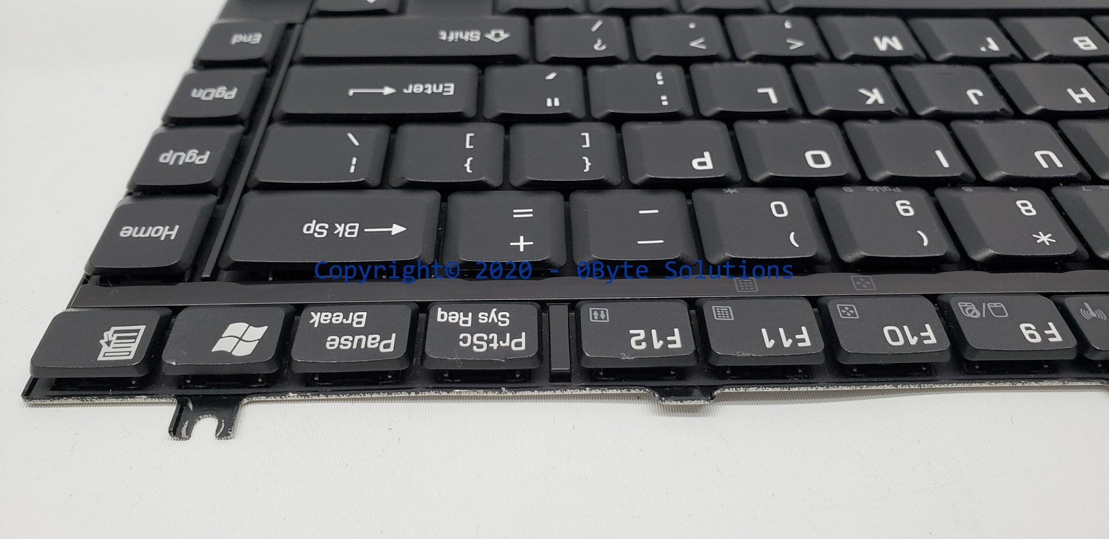 Toshiba K000016050/NSK-T4301/99.N5682.301/PK13CW10100 Rev:A00 Notebook Keyboard