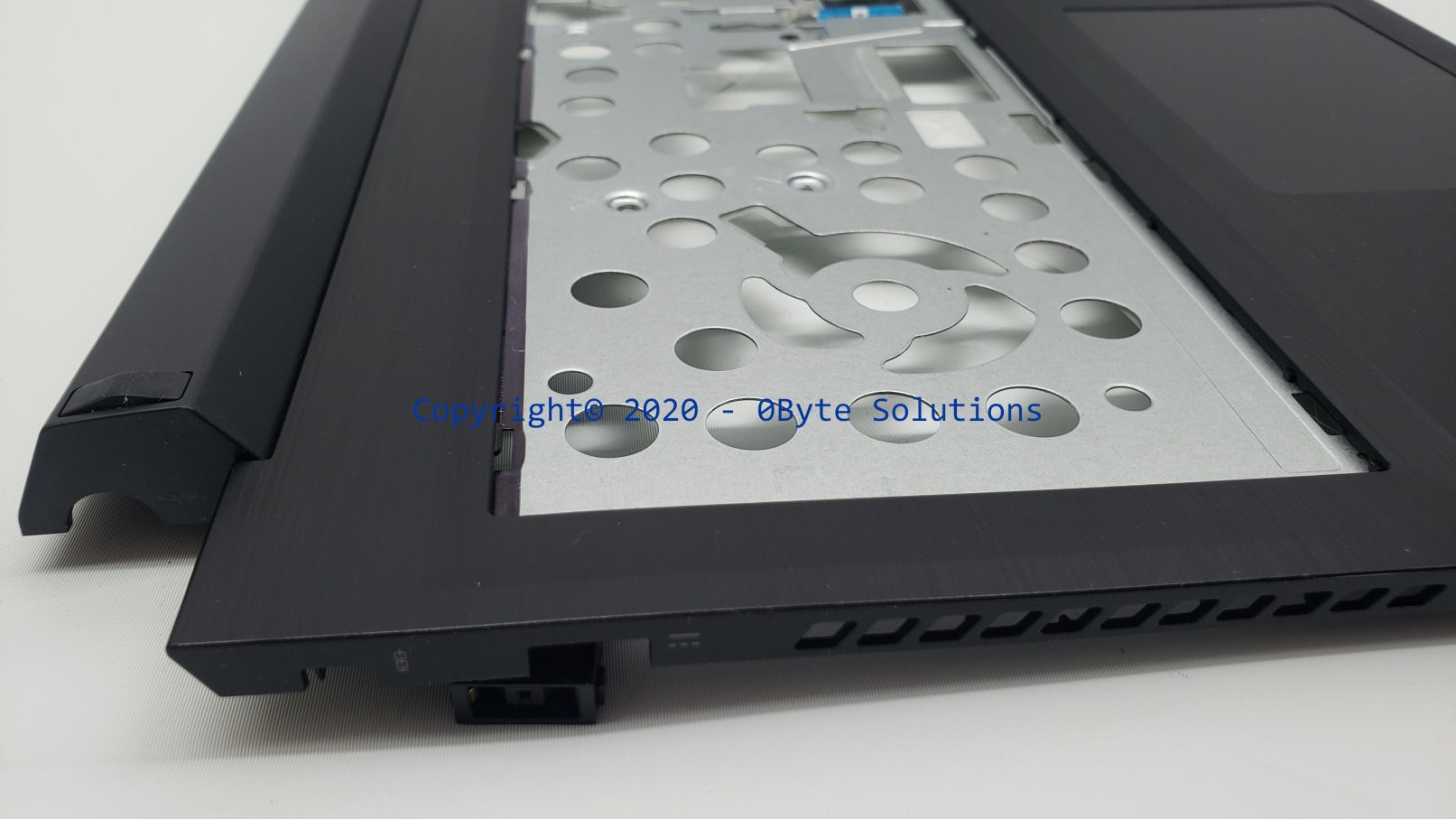 Lenovo 5CB0F76796 Palmrest/Cover with TouchPad & Components