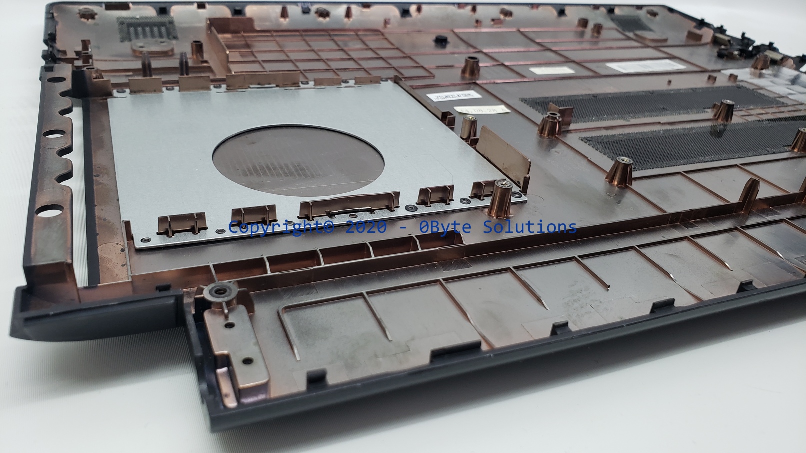 Lenovo 460.00Z0Z.0003/5CB0F76746 Bottom Case