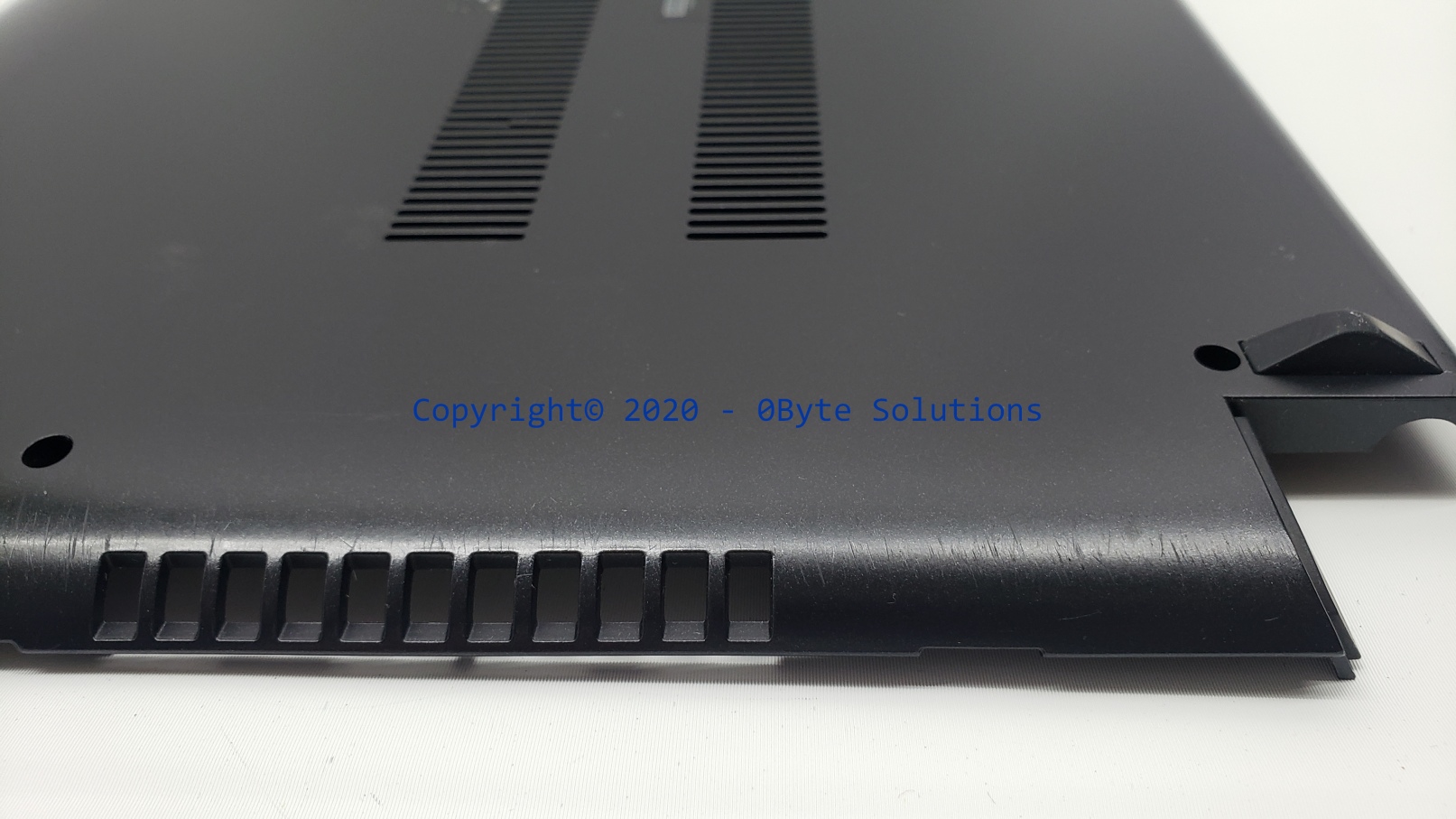 Lenovo 460.00Z0Z.0003/5CB0F76746 Bottom Case