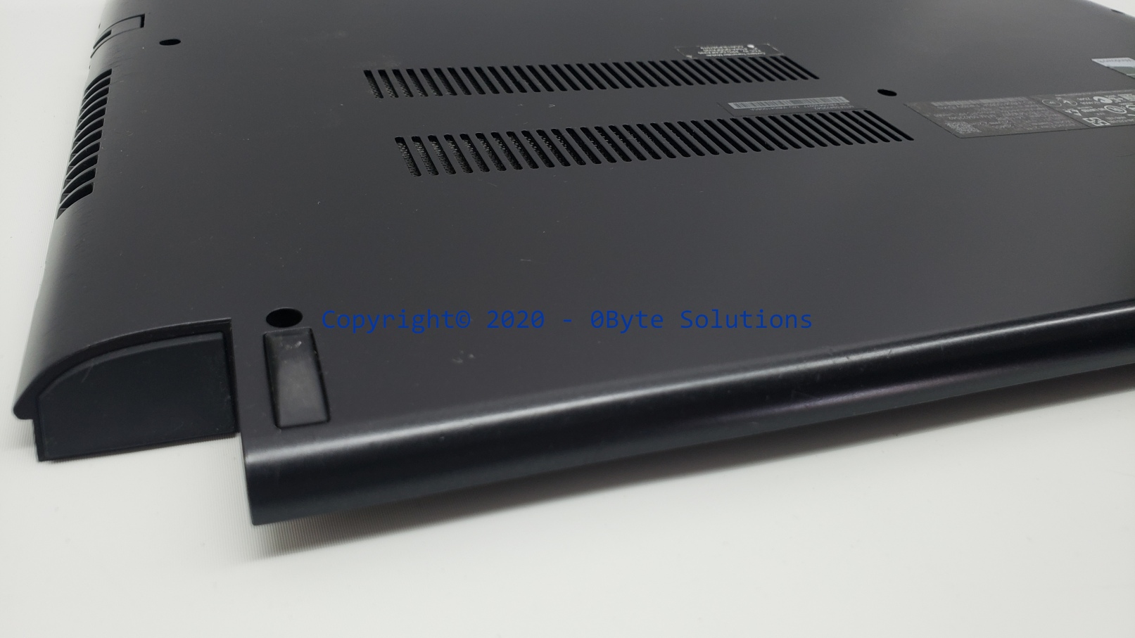 Lenovo 460.00Z0Z.0003/5CB0F76746 Bottom Case